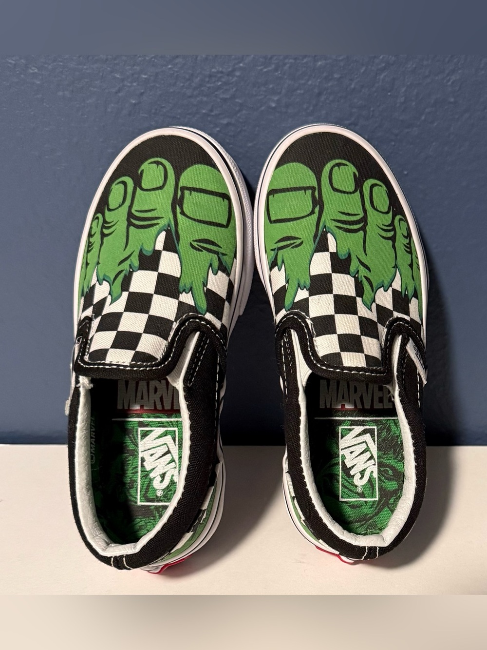 Vans x Marvel Hulk Checkerboard Classic Slip-On Kids Size 11 NWOT